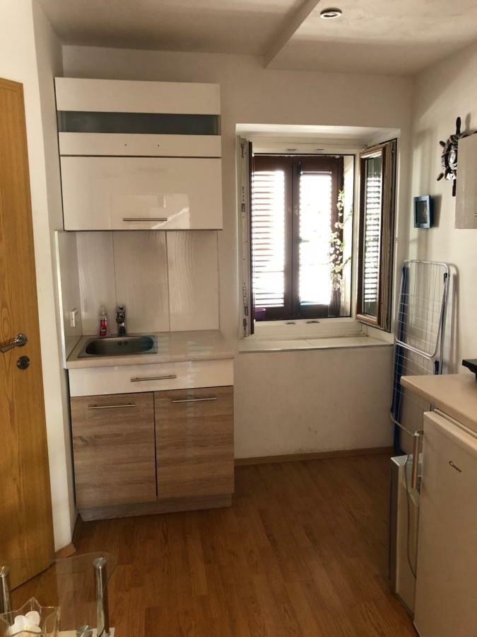 Ferienwohnung Lily Koper Exterior foto